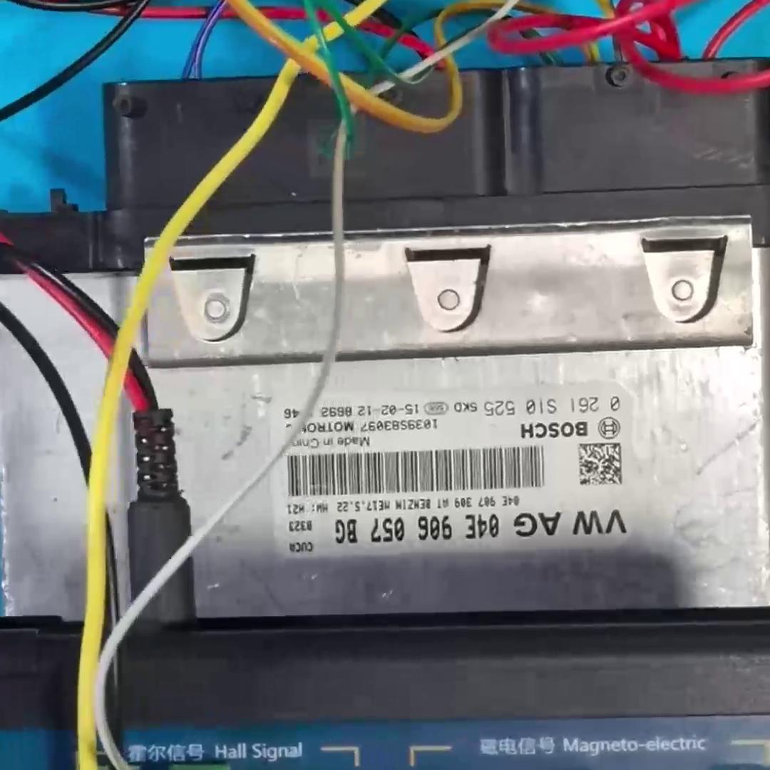 YC600 AUTO Signal Generator - Yunchuan